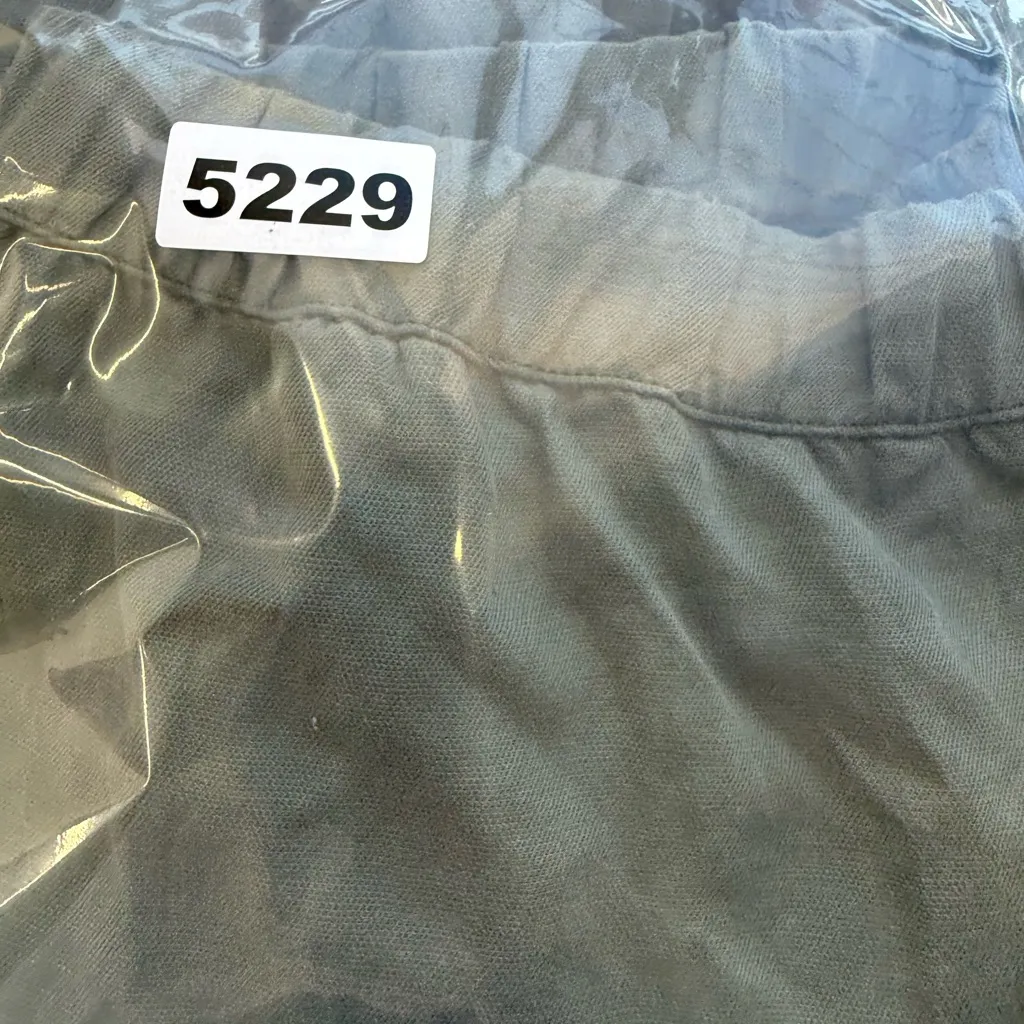 NWT Faherty Womens Topanga Drape Shorts In Tyme, Size medium - Image 7