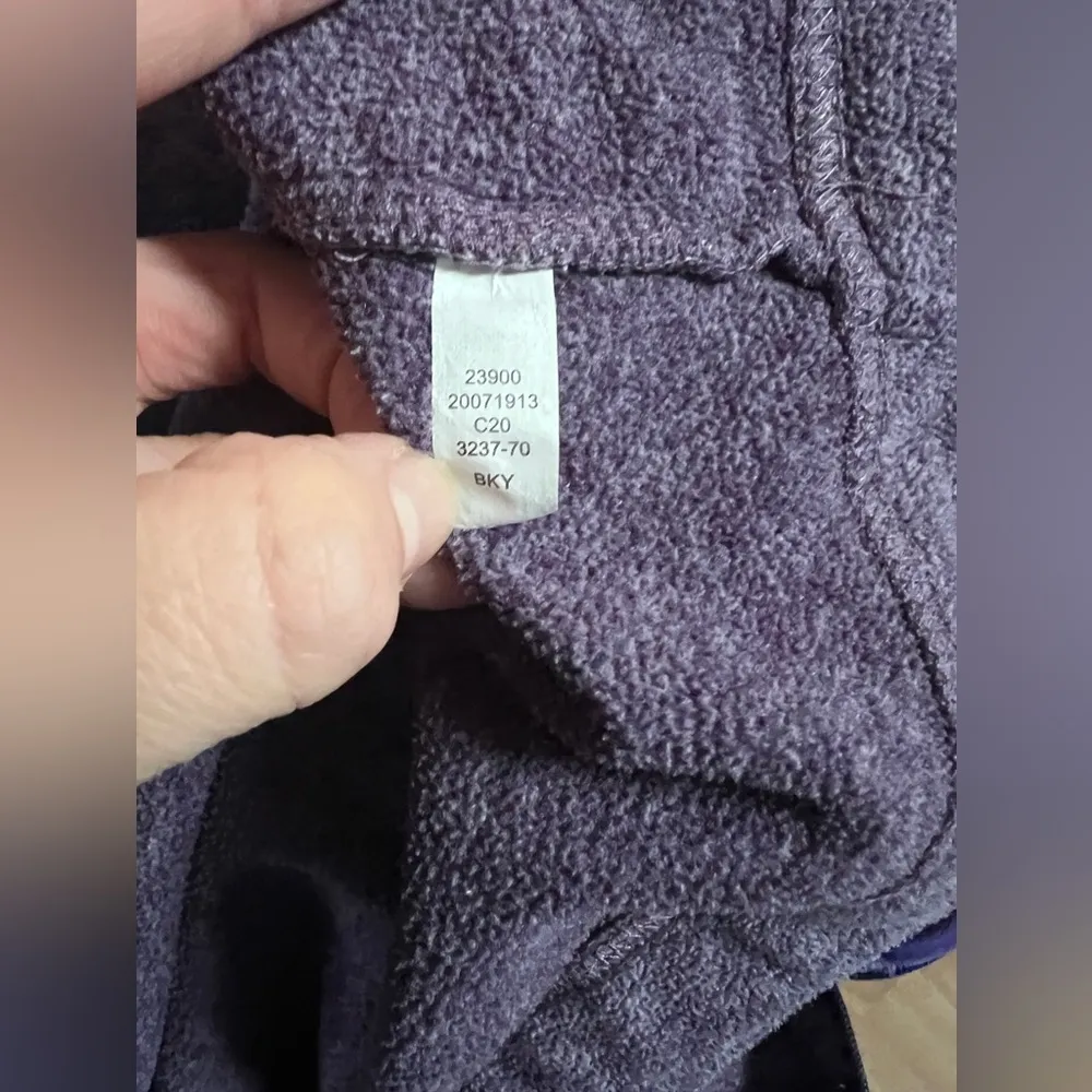 Duluth Trading Co Vest Women's Medium Purple Full Zip Fleece Hooded Pockets - Image 8