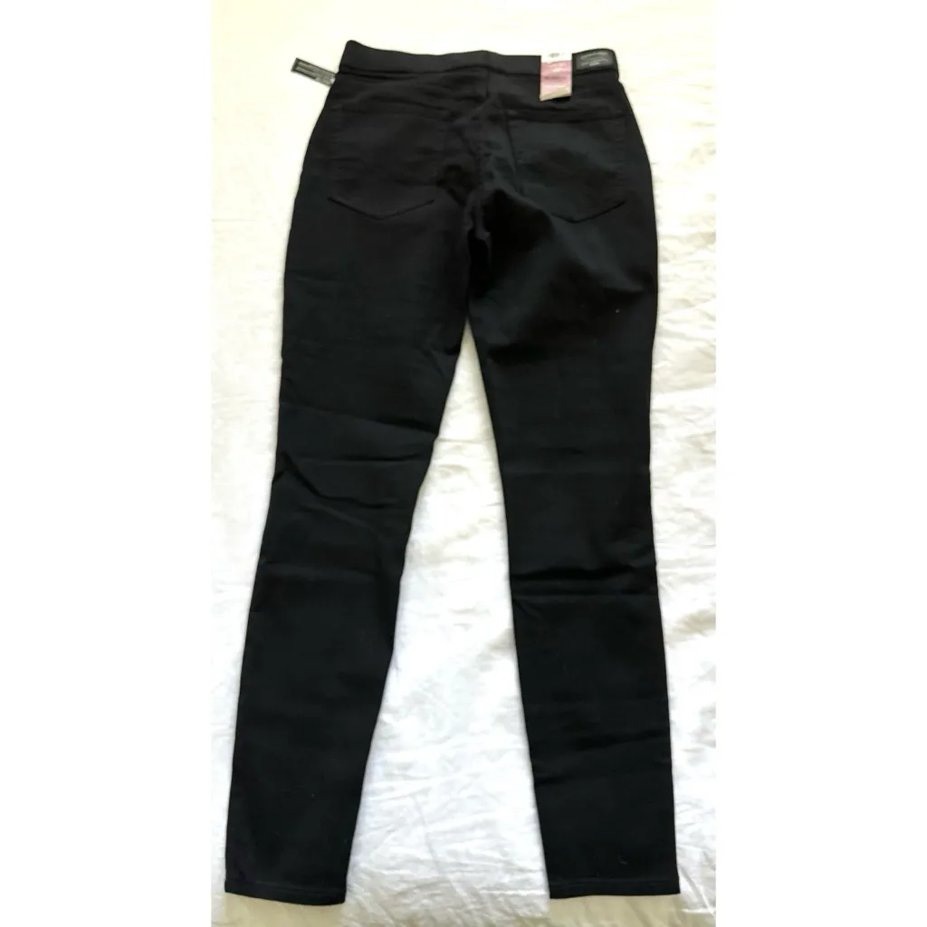 Levi Strauss Signature Gold Totally Shaping Pull-on Skinny Jeans - Image 4