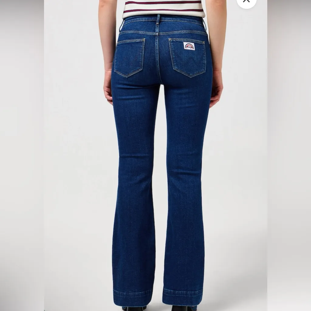 Wrangler Women’s Flare Jeans - Image 3
