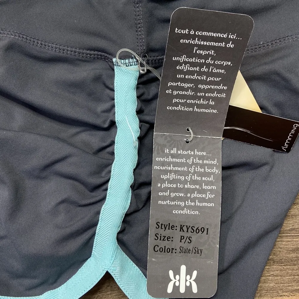 Kyodan Women’s Grey/Light Blue Slimming Booty Shorts Size Small NWT - Image 6
