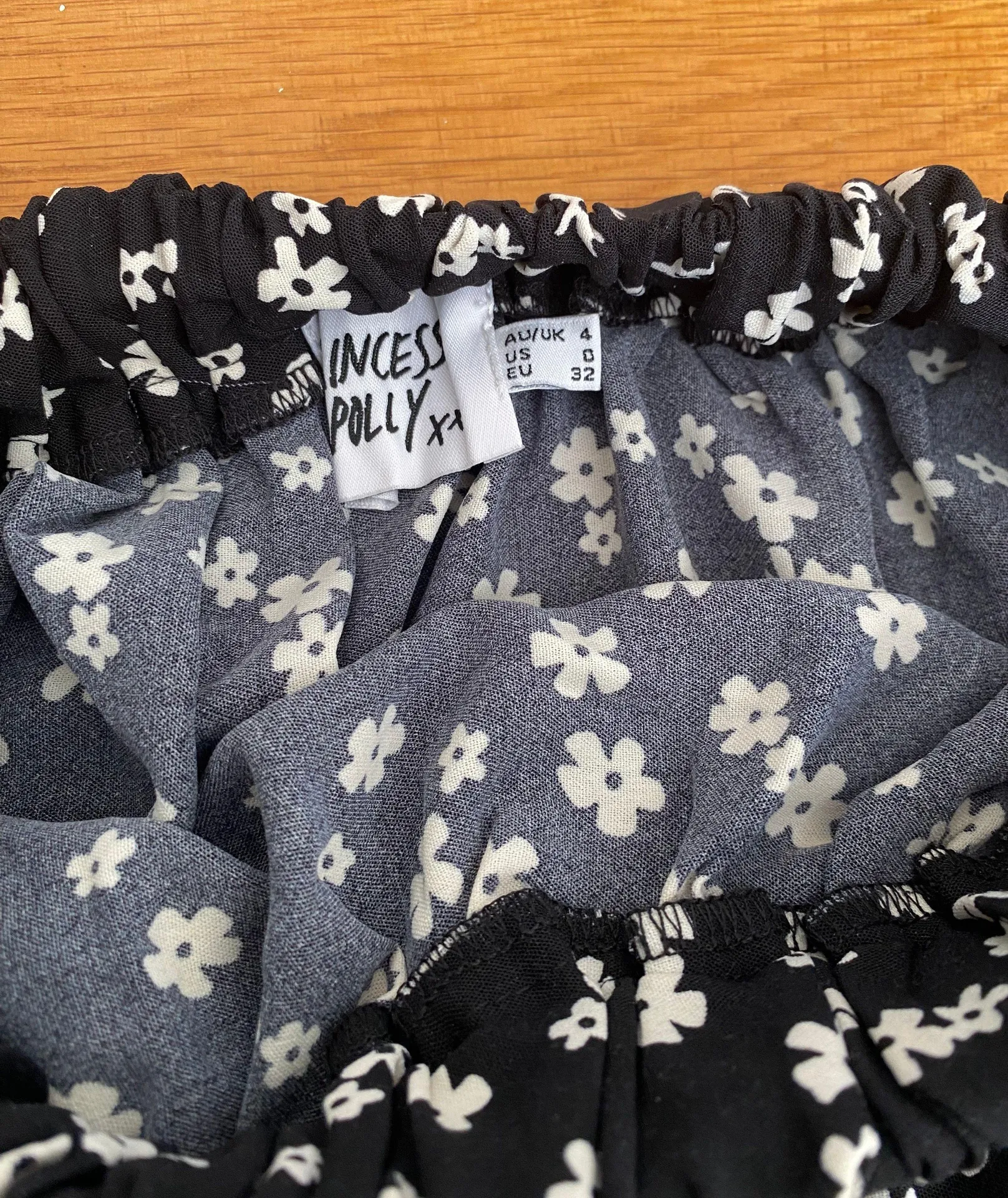 - Black Floral Skirt - Size 0-2 - Image 4