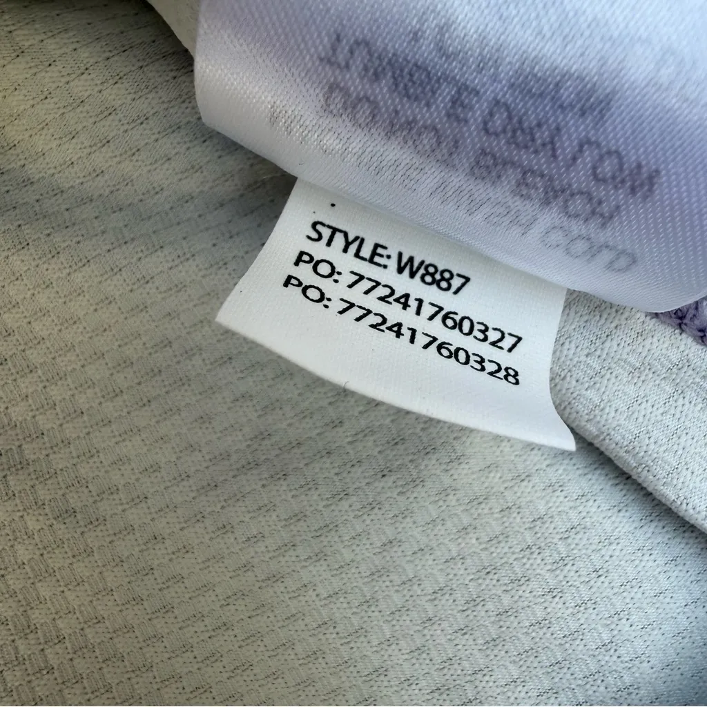 Backcountry topo Patterned Long Sleeve sun Shirt, size medium Purple - Image 7