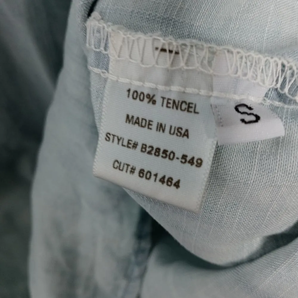 Bella Dahl light blue chambray blouse size XS - Image 4