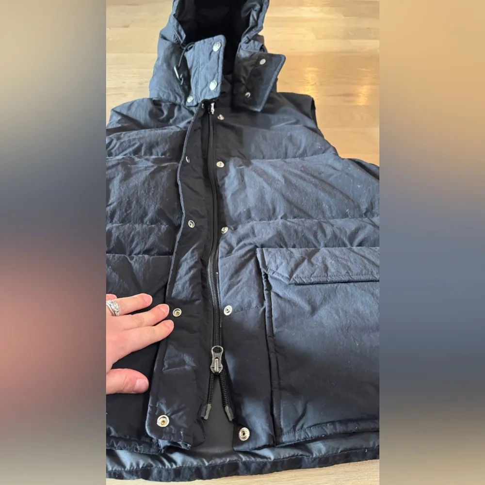 The North Face Down Sierra Vest TNF Black size medium - Image 13