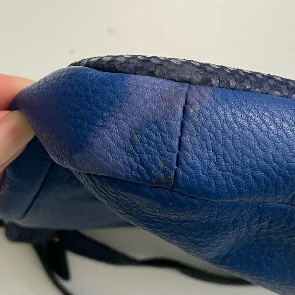 Purse Crossbody Erin Leather Pockets Credit Card Slots Sparkles Blue Gold - Image 16