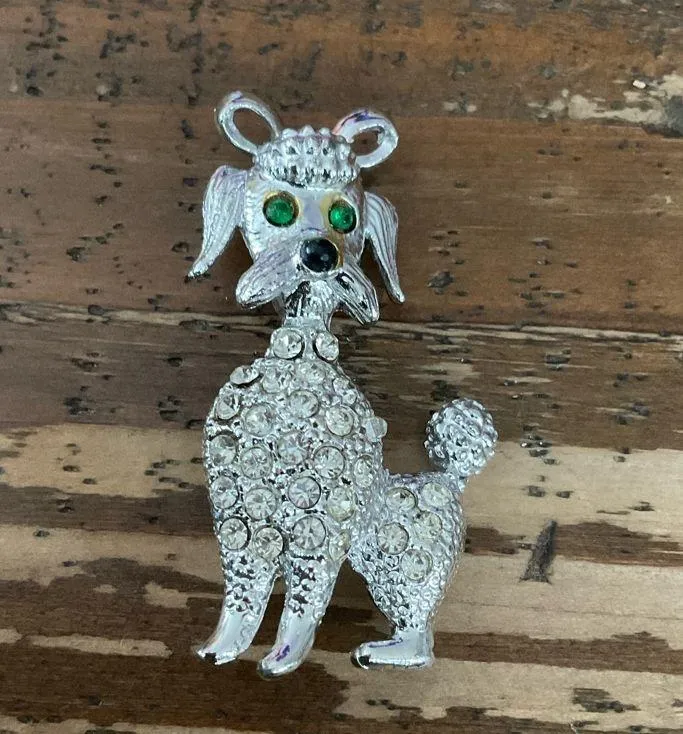 VINTAGE GREEN EYED POODLE BROOCH - Image 2