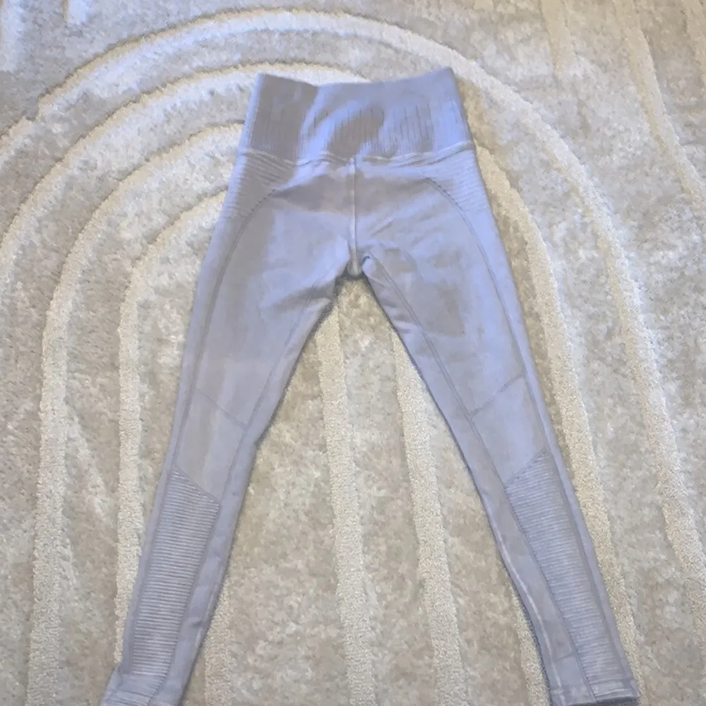 Avocado Air Grey Leggings Gray - Image 12