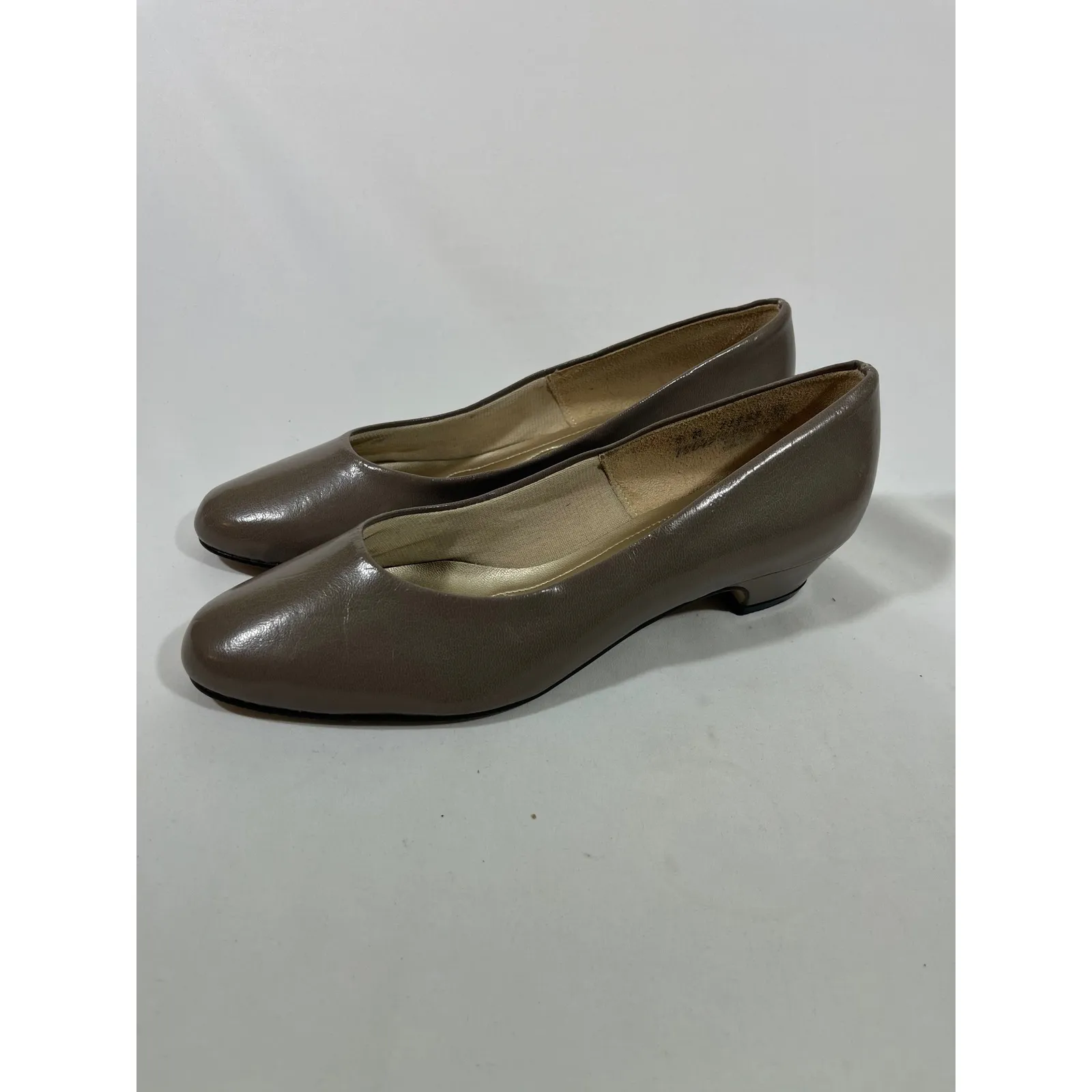 Hush Puppies Women's Taupe Leather Slip On Block Heel Pumps Shoes 9M - Image 2