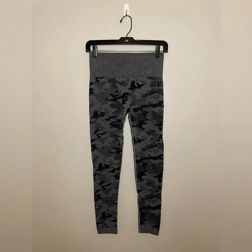Gymshark Adapt Seamless Camo Leggings, Black/Gray, Size S, NWOT - Image 4