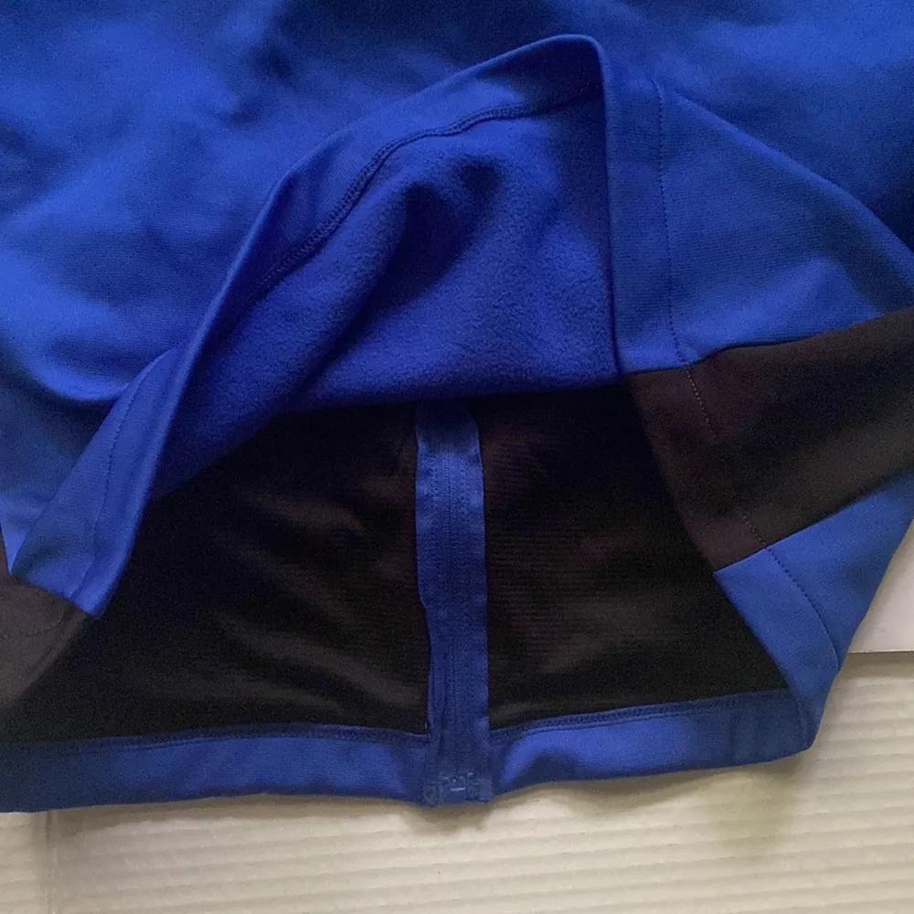 Speedo NWT  blue black collar zip fleece lined jacket, size medium - Image 7