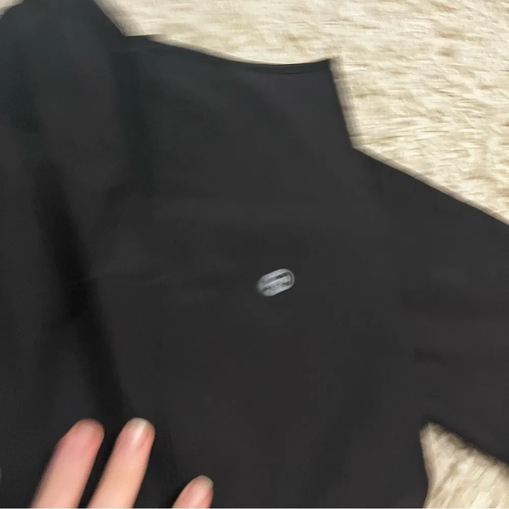 Lululemon Wunder Under Crop (Hi-Rise) *Full-On Luxtreme 21" Black size 6 - Image 5