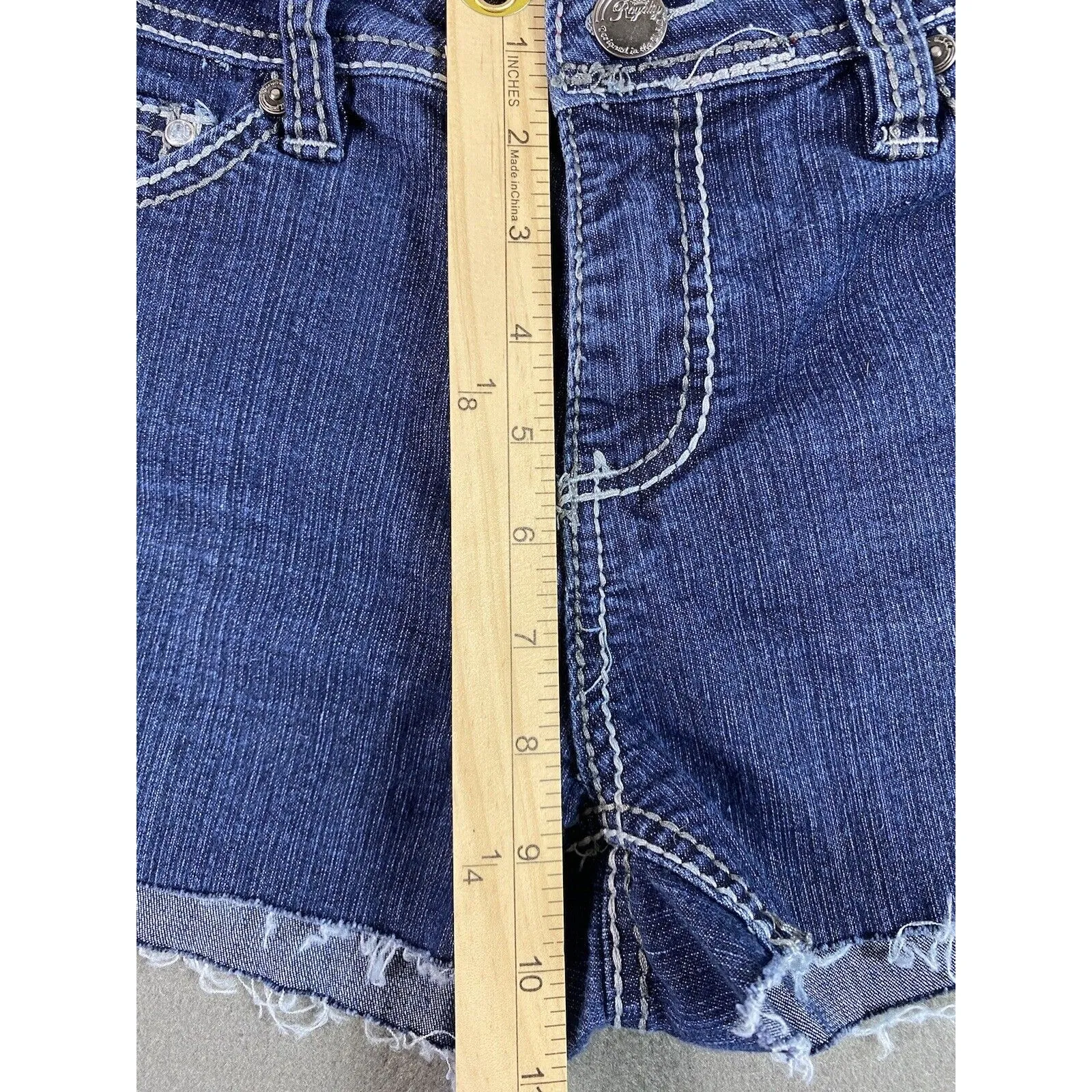 Royalty Jean Shorts Womens 28x2 Blue Cut Off Flap Pkts Embellished Shortie Tag 8 Size 28 - Image 4
