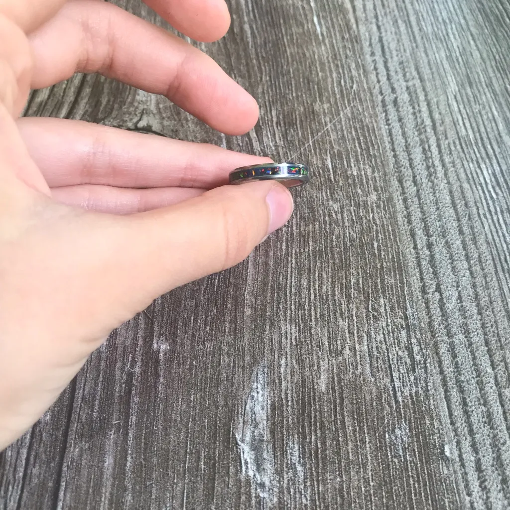 Elegant Tungsten Carbide Crushed Opal Ring Band Size 7 Black - Image 4