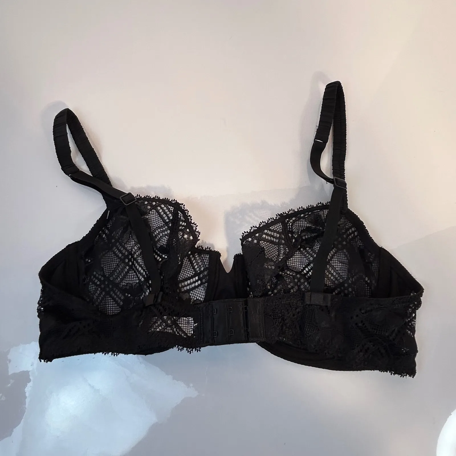 Simone Perele Black Lace Plunge Bra 36D Size undefined - Image 5