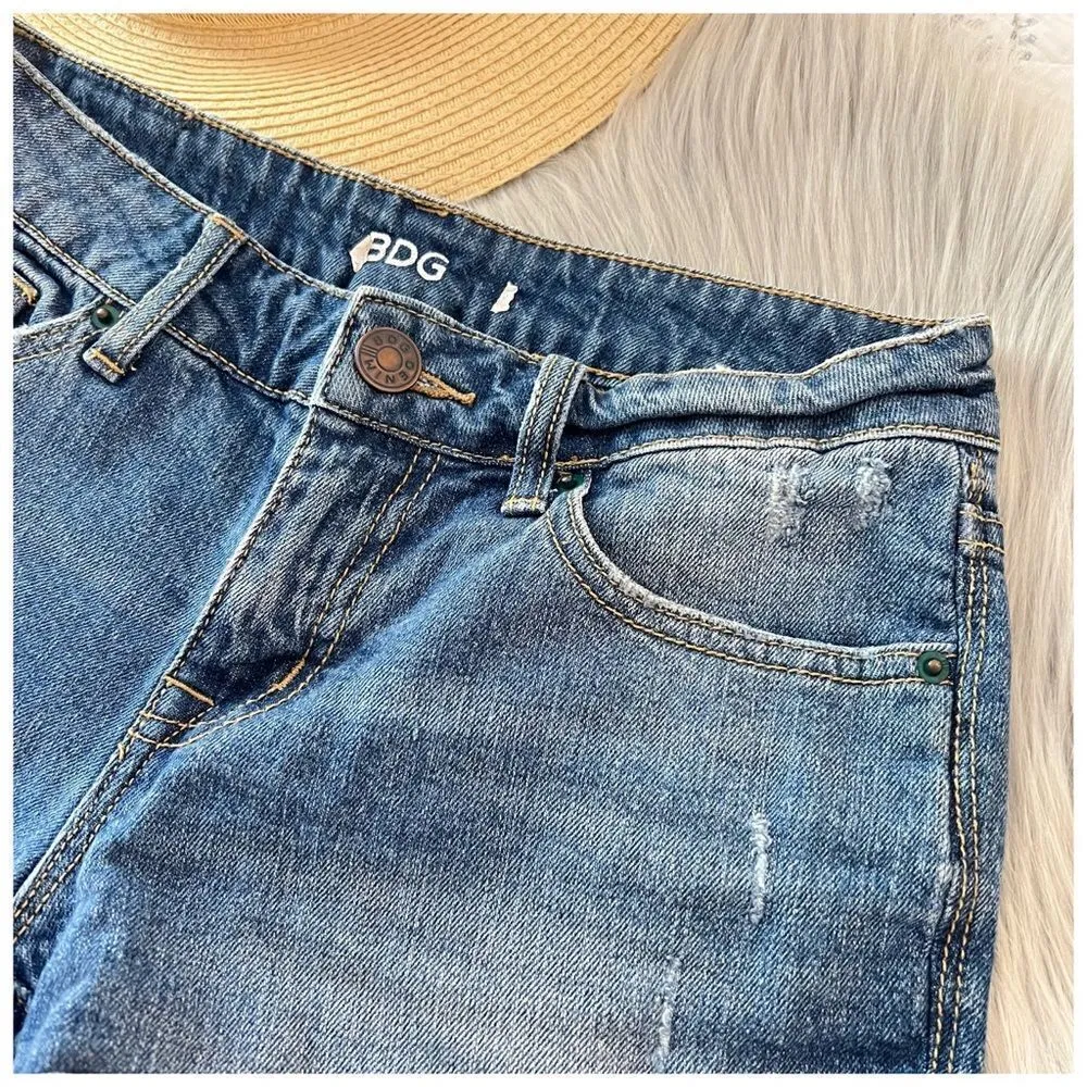 Urban Outfitters BDG Mid Rise Denim Jean Shorts Sz 24 - Image 5