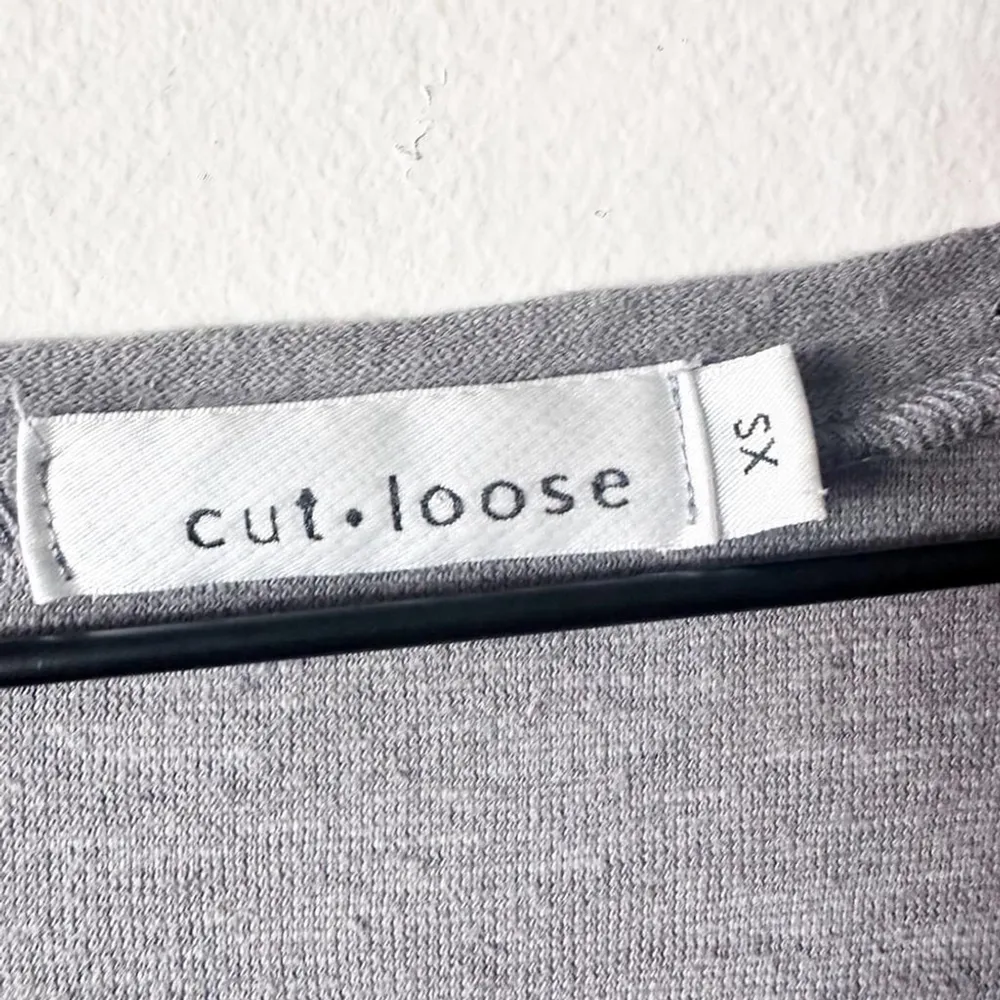 Cut Loose Gray Button Front Cardigan Top XS - Image 6