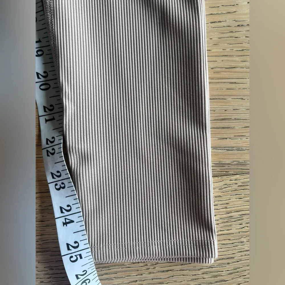 NWT: Beach Riot Ayla Legging in Taupe size XS - Image 9