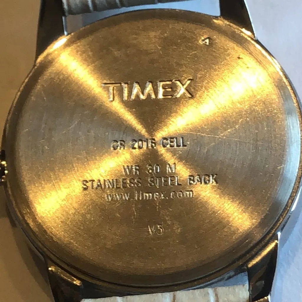 Timex White Indiglo WR 30M Genuine Leather Classic Watch Wristwatch NEW BATTERY - Image 8