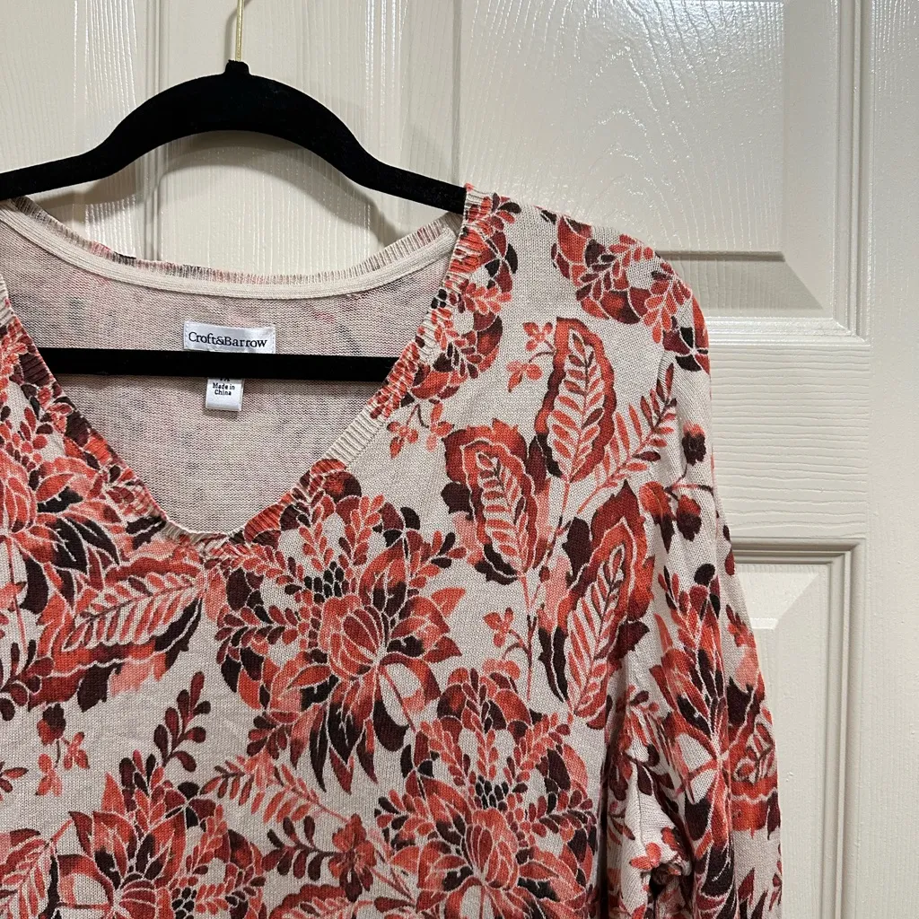 Croft & Barrow vneck sweater floral print size 1X - Image 4
