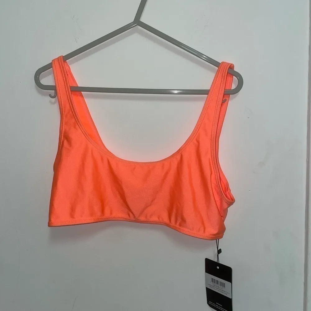 𝅺prettylittlething Orange Sports Bra - Image 9