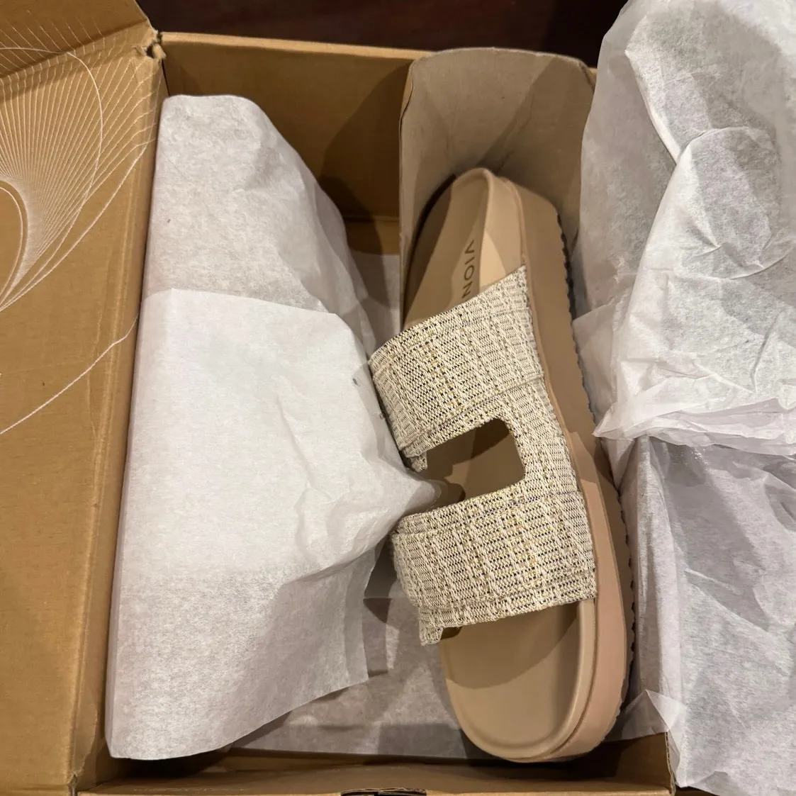 VIONIC Riviera Slide Sandals w/ Cream Gold Size US 12 M / Eur 43 New in Box $145 - Image 11