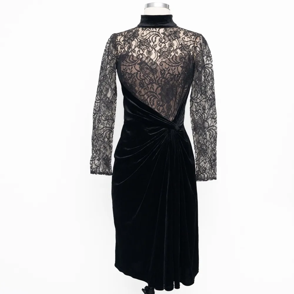 TADASHI SHOJI. Lace & Velvet Sheath Dress. - Image 2