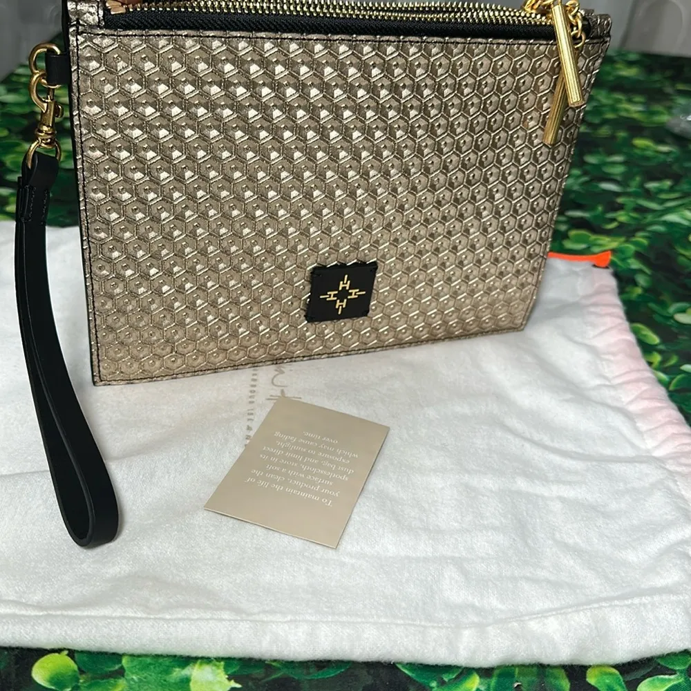 India Hicks Moonlight Metallic Gold Black Leather Clutch Wristlet NEW - Image 2