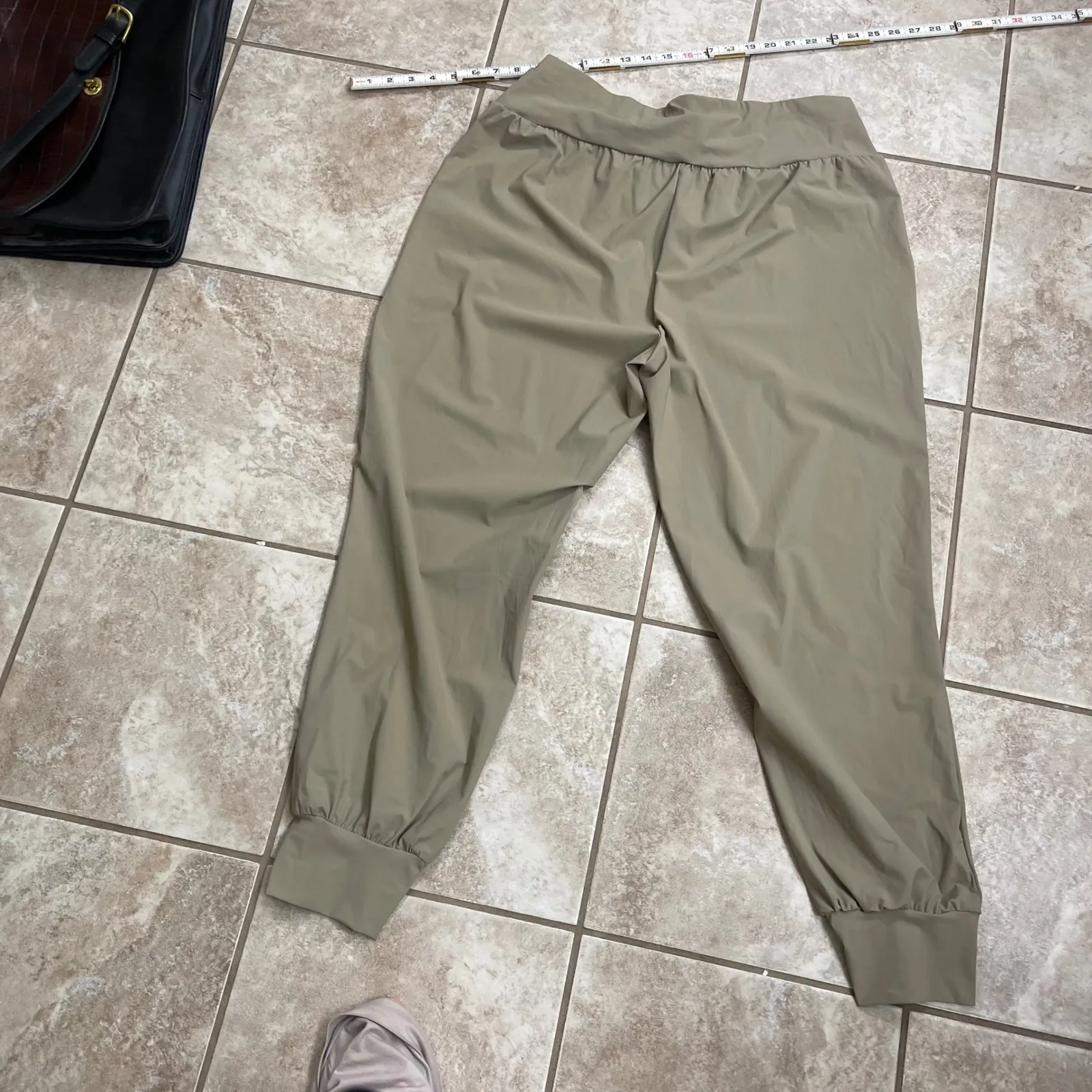 HALARA NWT Women's Casual Jogger Pants Tan Elastic Waistband Cuffed Ankle Sz XL - Image 2