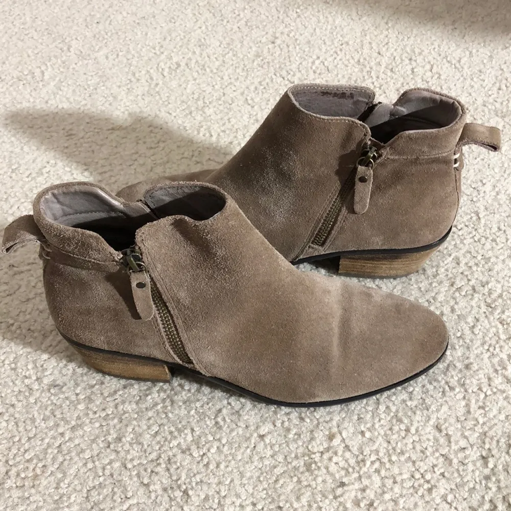 Vince Camuto Triceratops Brown Suede Booties 10 - Image 4