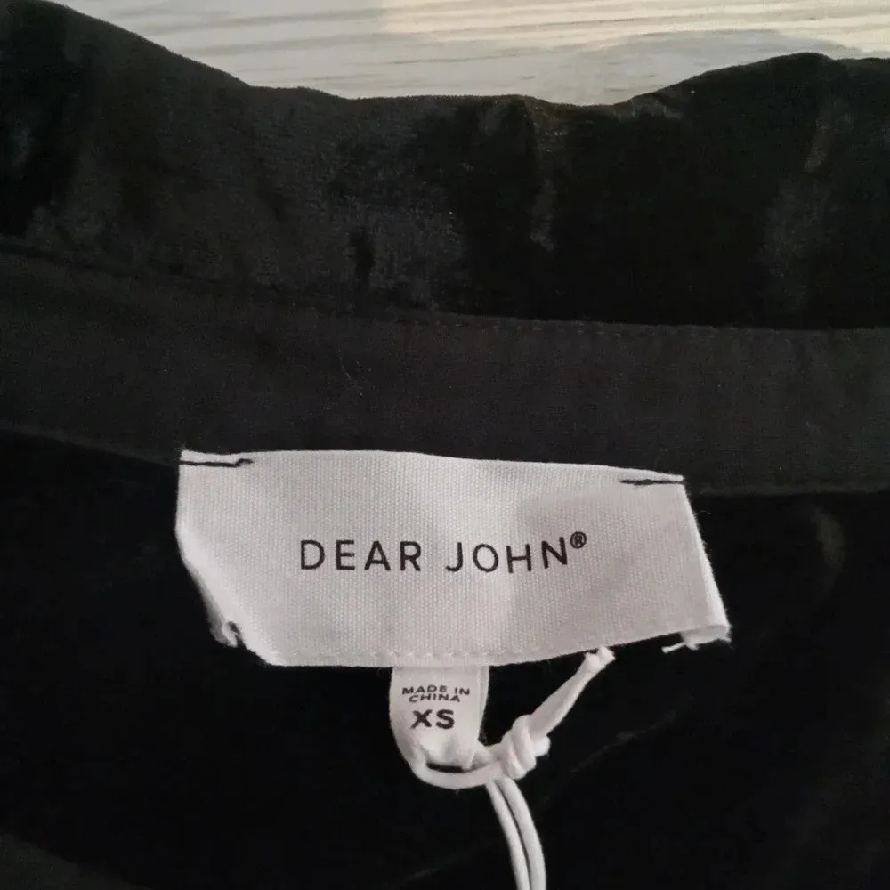 Dear John velvet button down blouse black long sleeve women's size extra small - Image 7