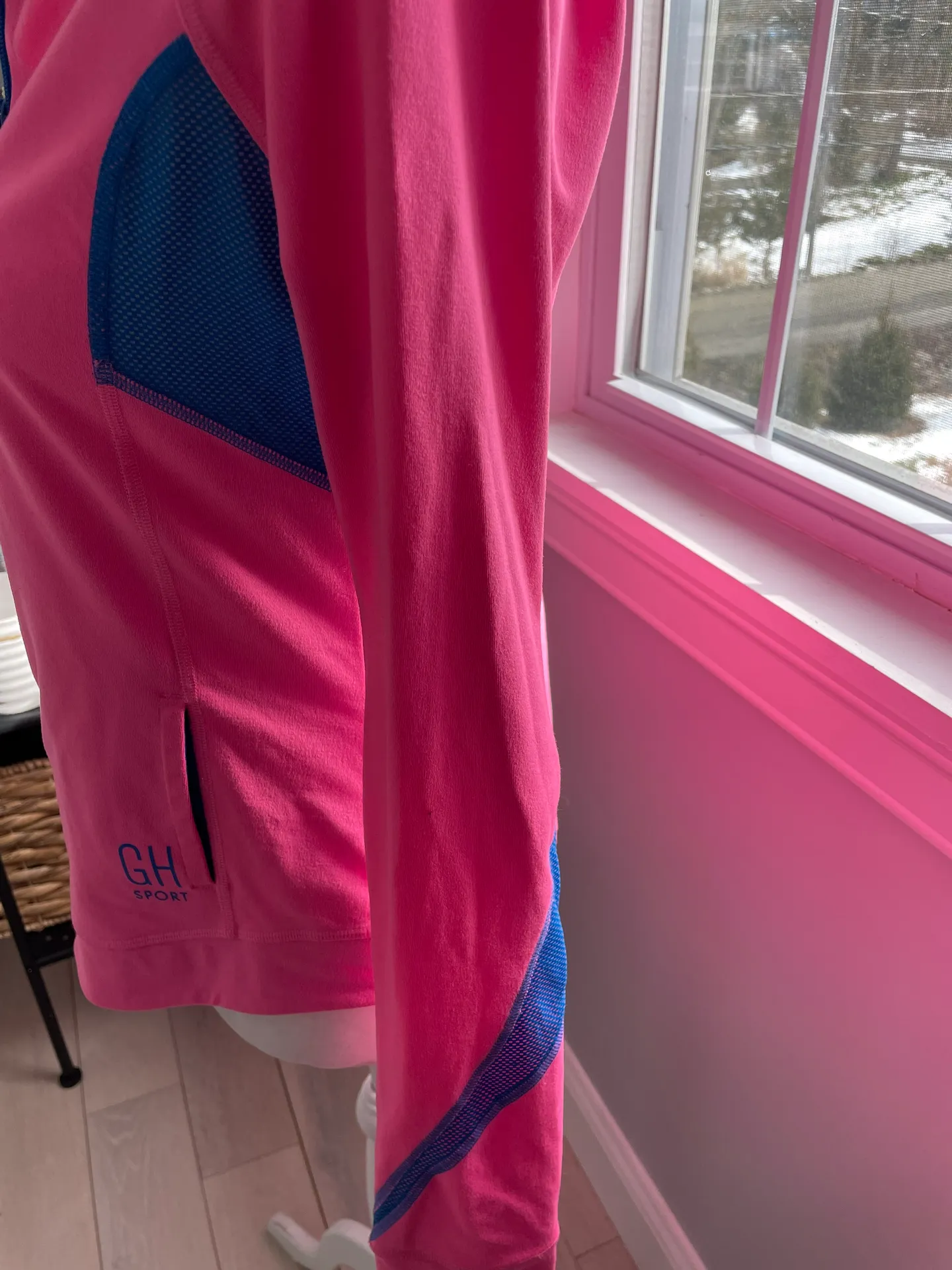 pink and blue zip up workout jacket - Image 4