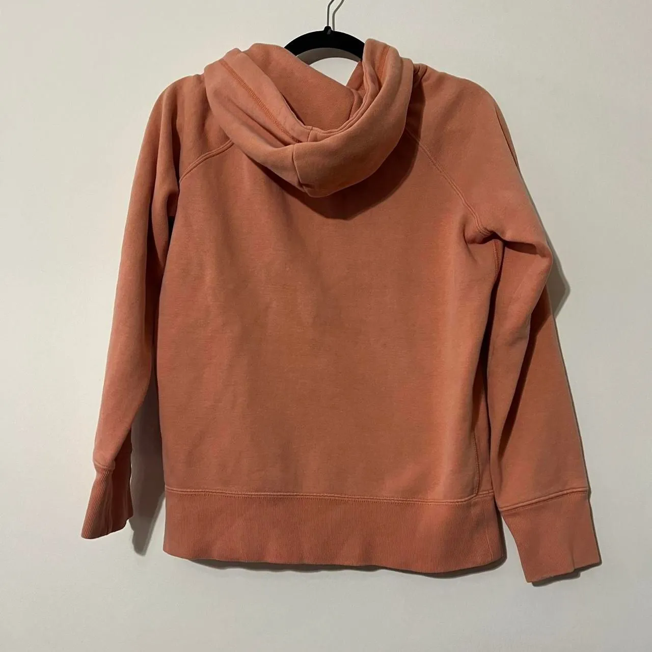 American eagle outfitters Women's Vintage Orange hoodie size medium - Image 5