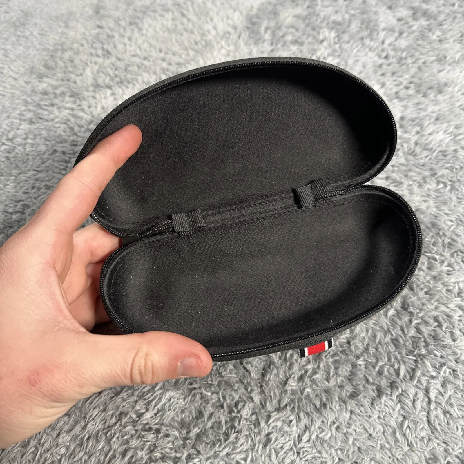 CARRERA DUCATI BLACK LARGE HARD ZIPPER AUTHENTIC EYEGLASSES SUNGLASSES CASE ONLY - Image 9