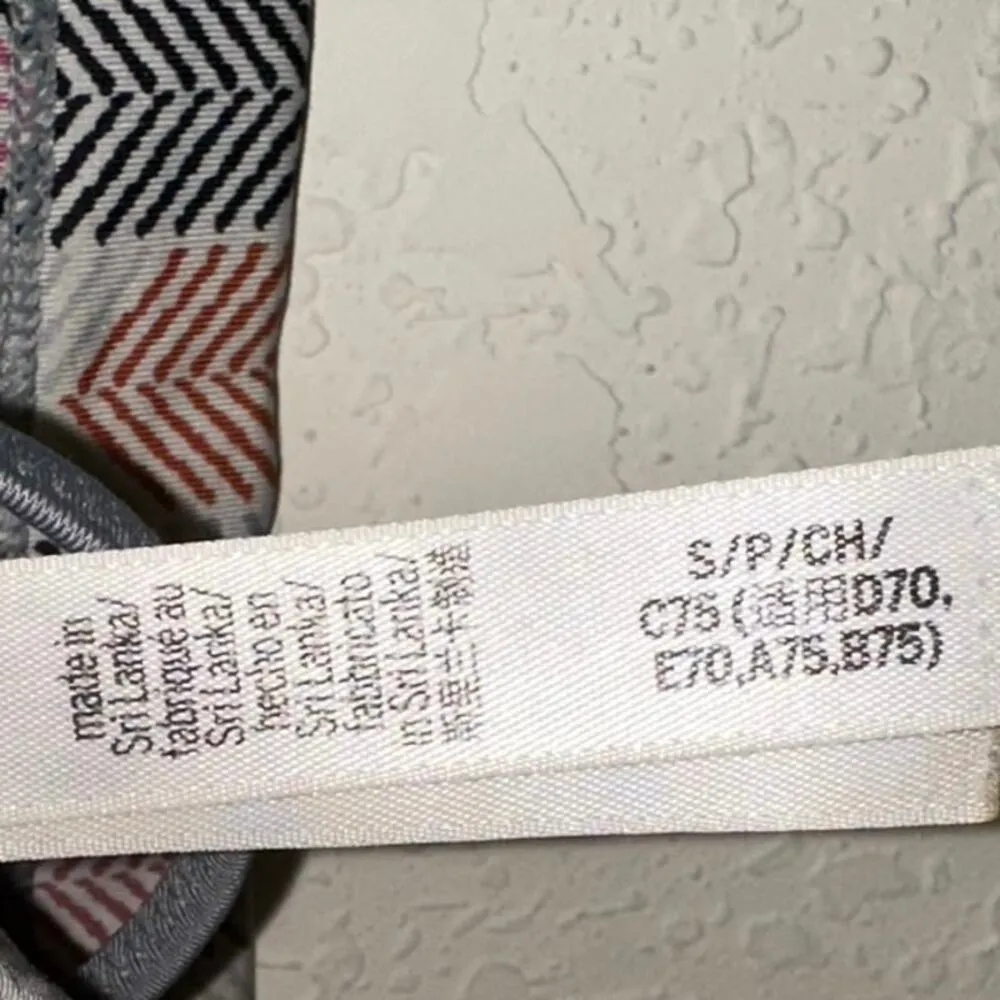 Victoria Sport Strappy Colorful Sports Bra Small - Image 5