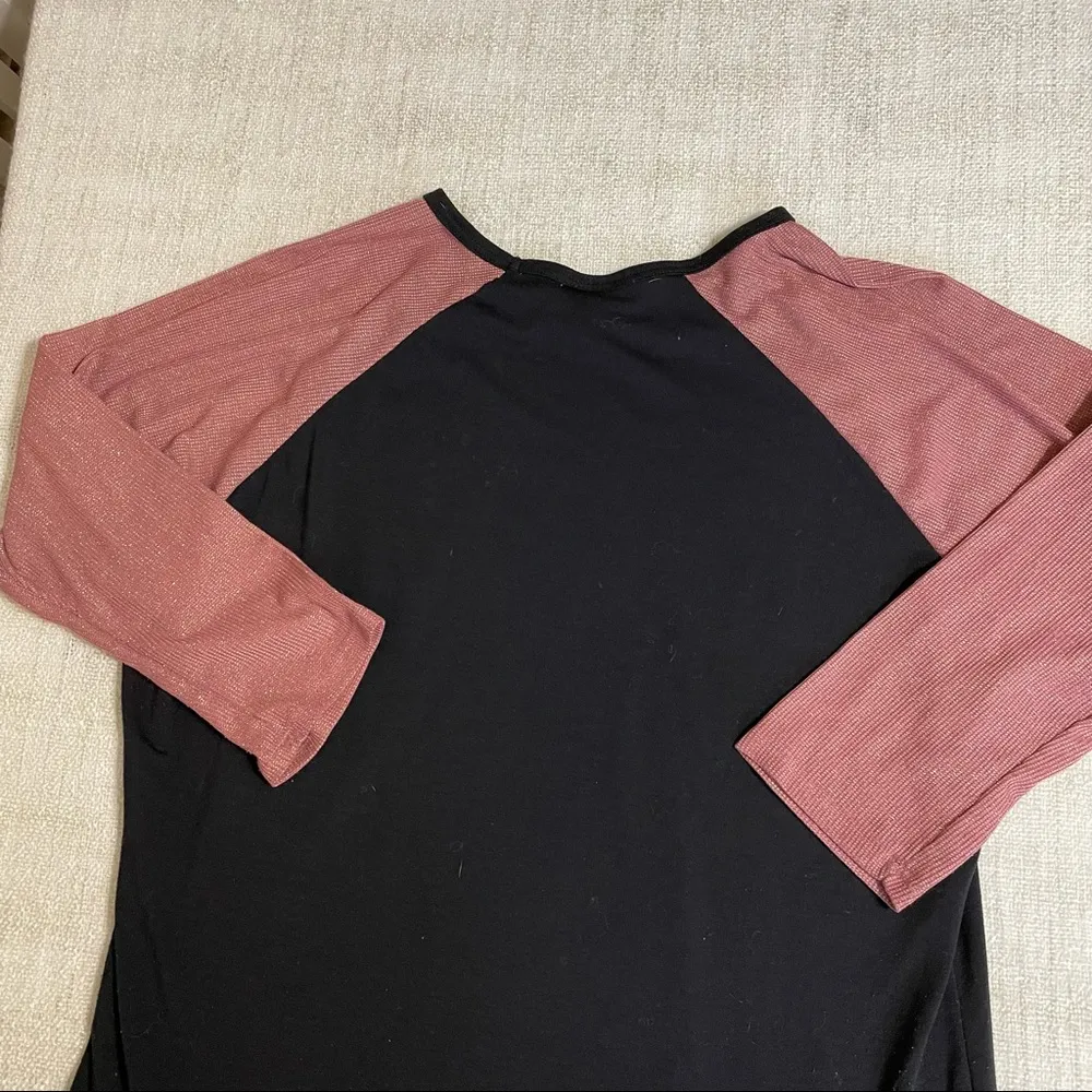 LuLaRoe Women’s 3/4 Sleeve Top - Image 7