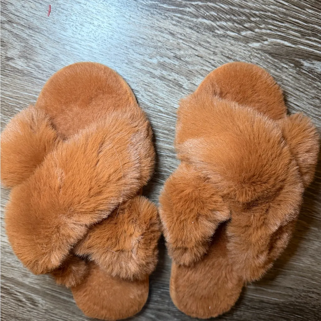 Fluffy Brown Slippers Size 8 - Image 3