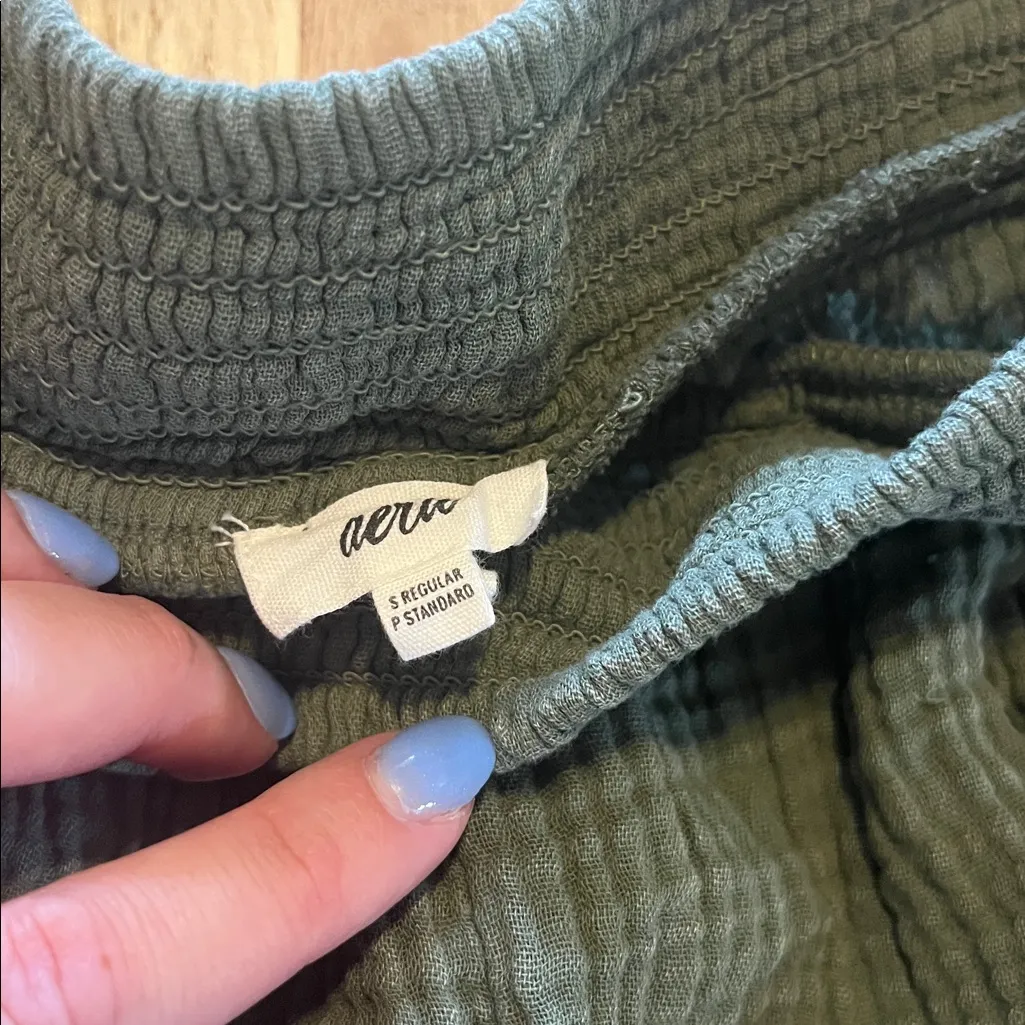 Aerie Green Gauzy High Waisted Cargo Pant Sz S - Image 2