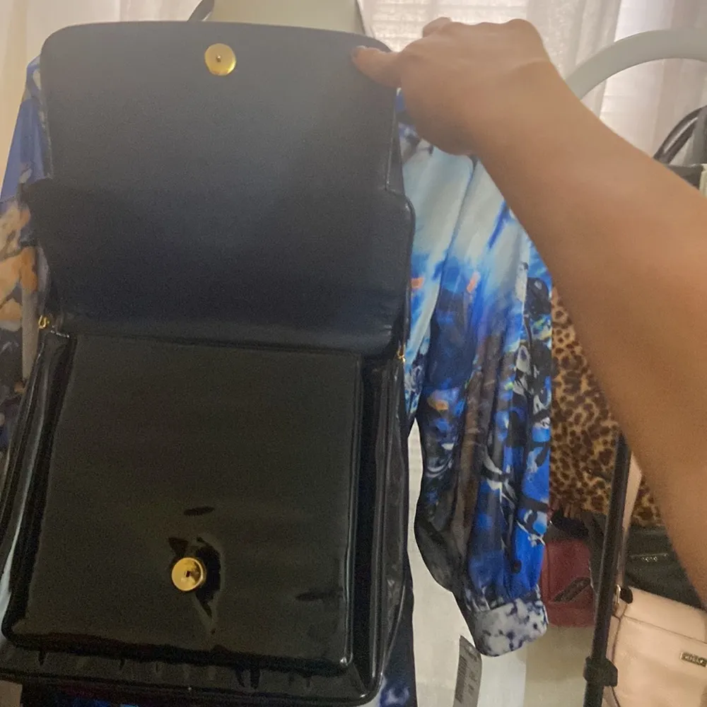 Vintage Lewis Shiny Shoulder Bag - Image 3