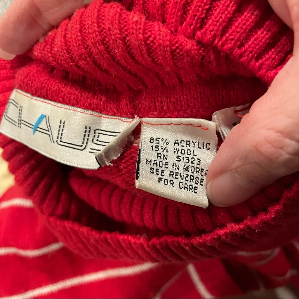 Cute vintage 80’s Chaus striped red white turtleneck sweater wool blend crested Size L - Image 6