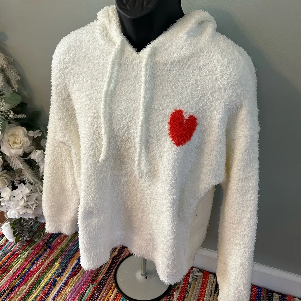 NEW Aerie Fuzzy Marshmallow Heart Hoodie Sweatshirt Valentine's Day White Small - Image 2