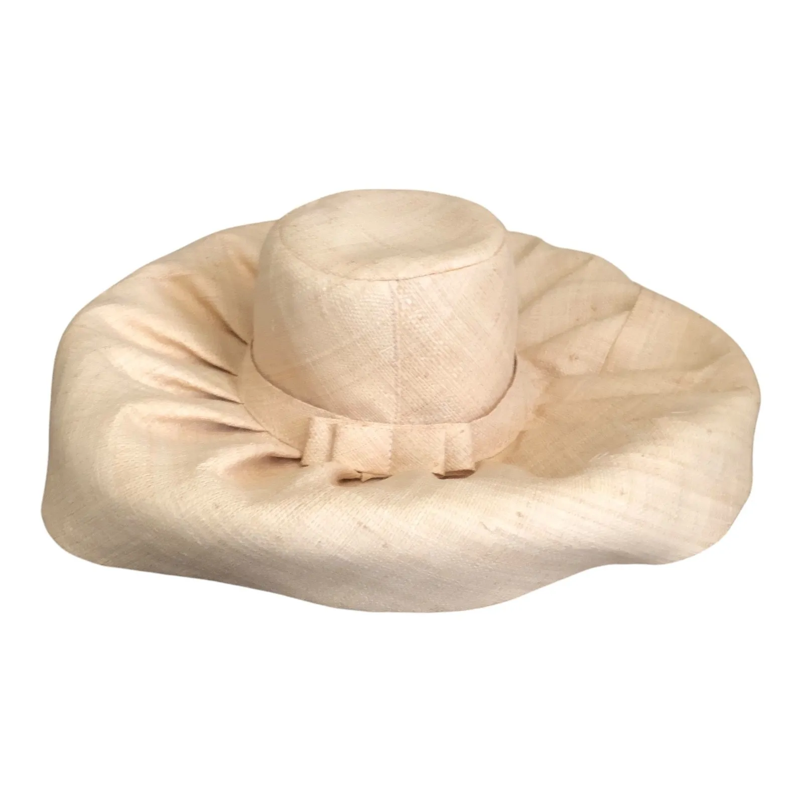 Vintage Natural Beige Wide Brim Sinamay Hat with Ruffled Brim And Bow - Image 5
