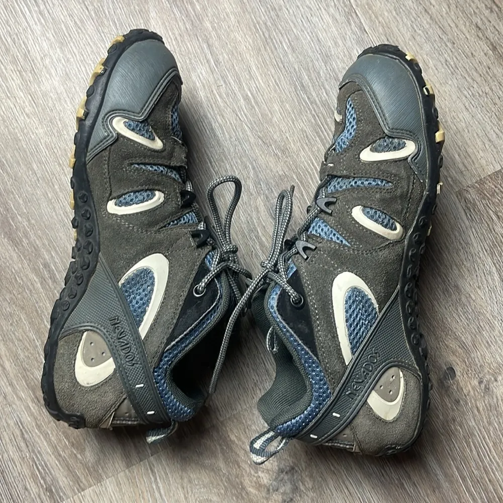 Nevados Trail Runners/Hiking Shoes Blue Size 6.5 - Image 2