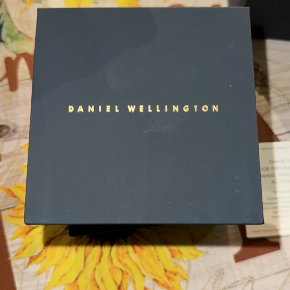 New DANIEL‎ WELLINGTON

CLASSIC UNITY LUMINE BRACELET GOLD - Image 3