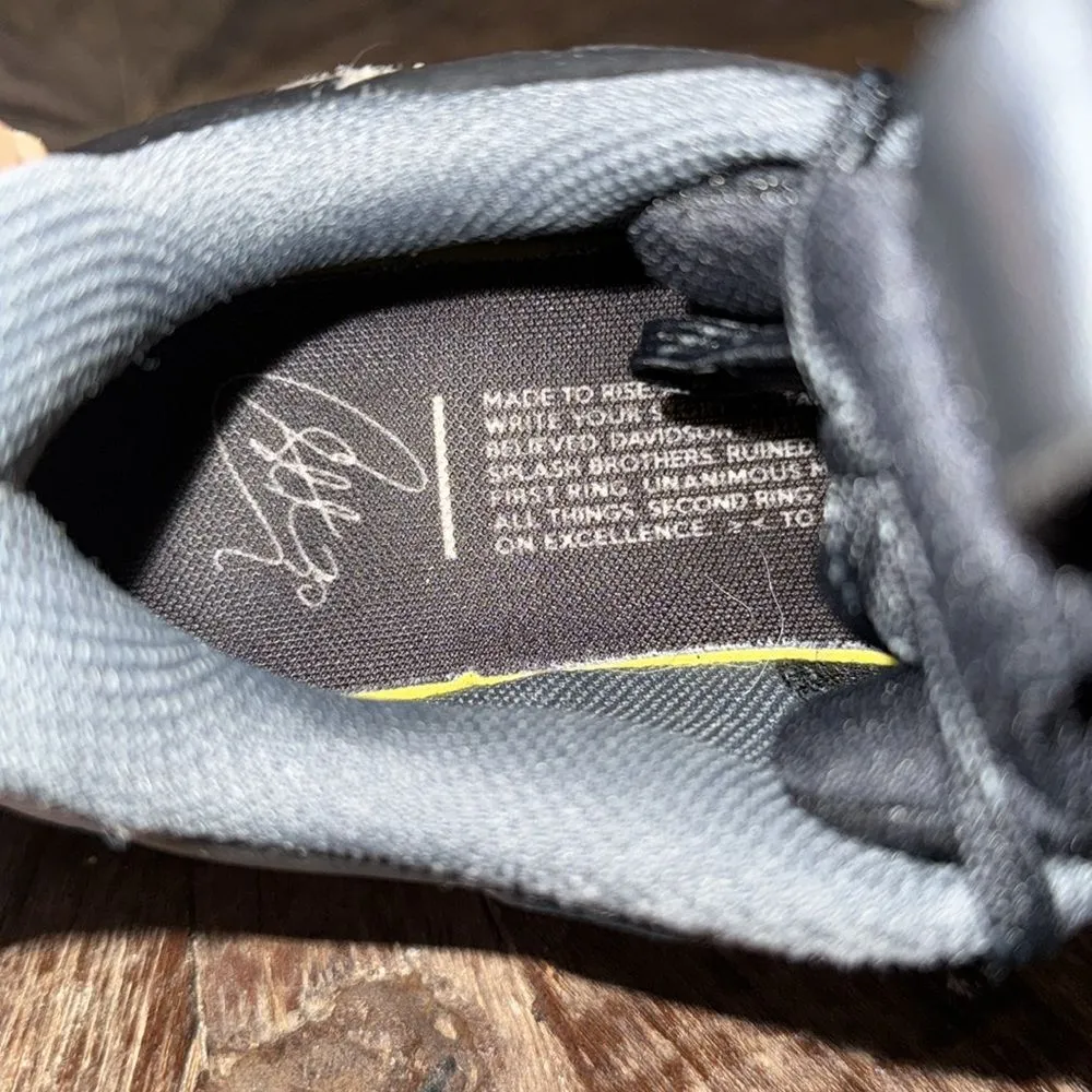 Under Armour Curry Flow 9 Team Unisex Basketball Shoes - Image 7