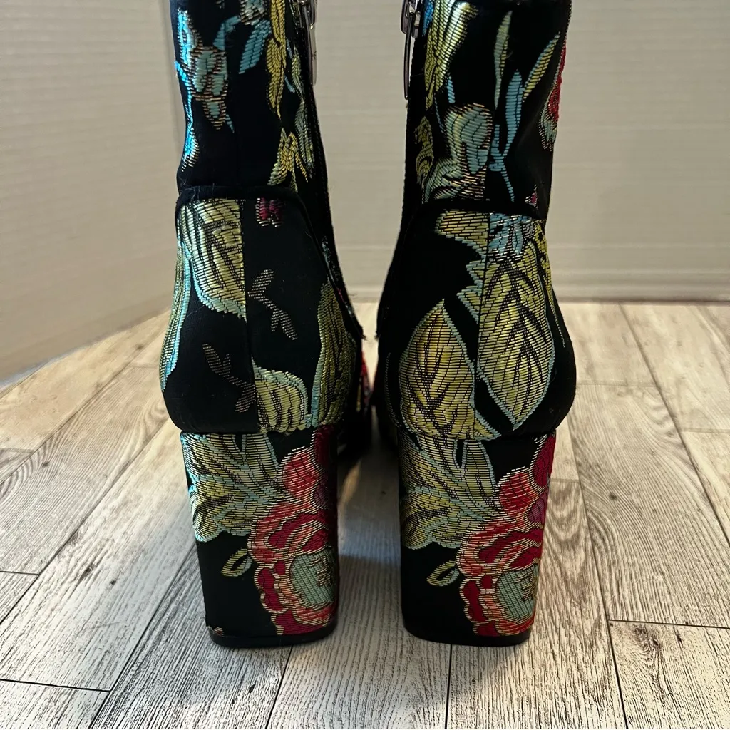 Marc Fisher Jana Brocade Floral Ankle Block Heel Boots Multi Color 7.5M Zip - Image 6