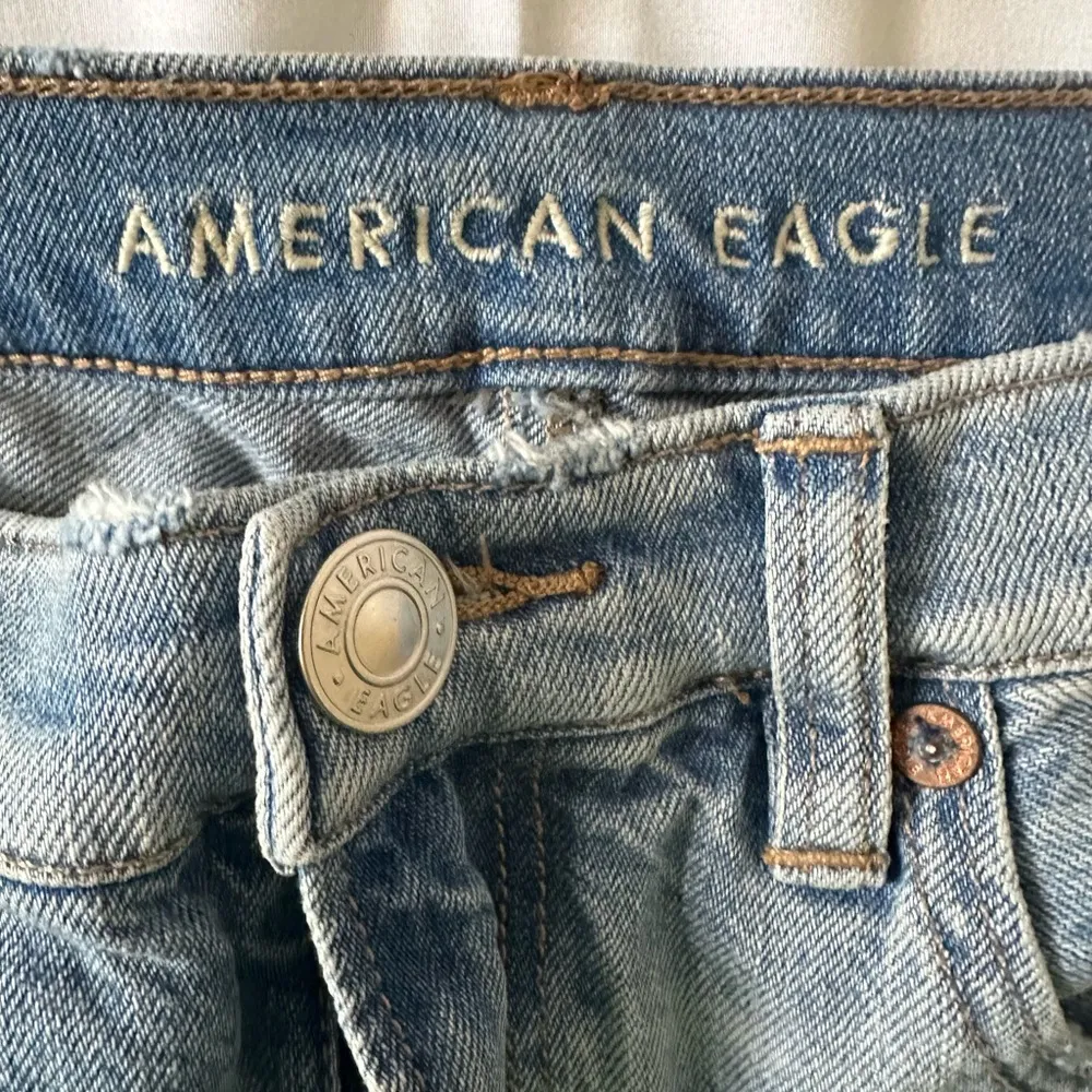 American Eagle Distressed High Rise 90's Boyfriend Women's size 12x-longJeans - Image 2
