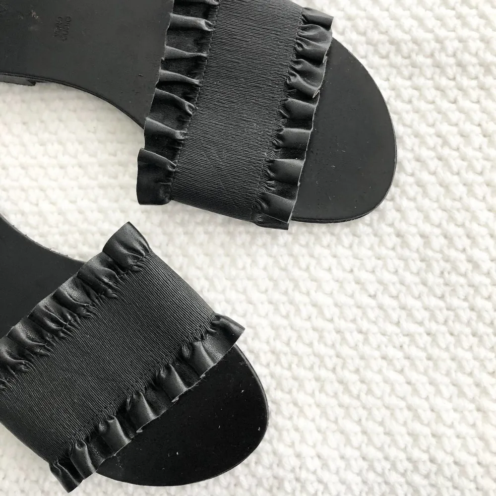 Rigenerato Victor Black Leather Ruffle Trim Simple Slide Slip On Sandals 37 Size 6 - Image 16