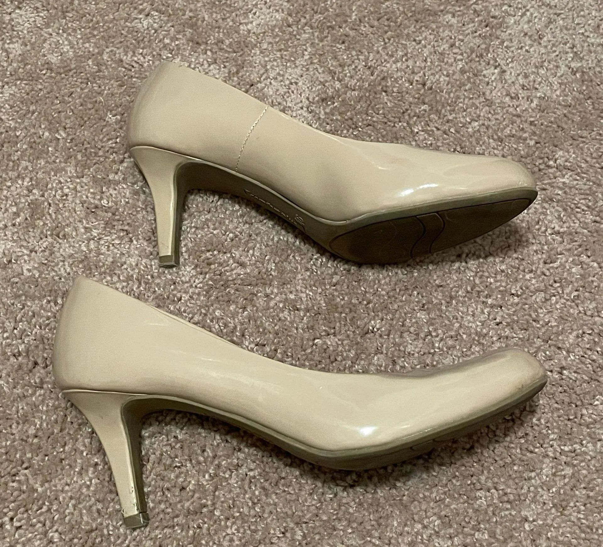 Nude Heels Tan Size 9.5 - Image 2