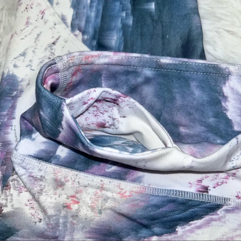 FABLETICS Lillian Salar Watercolor Compression Legging Small Mesh Athletic - Image 9